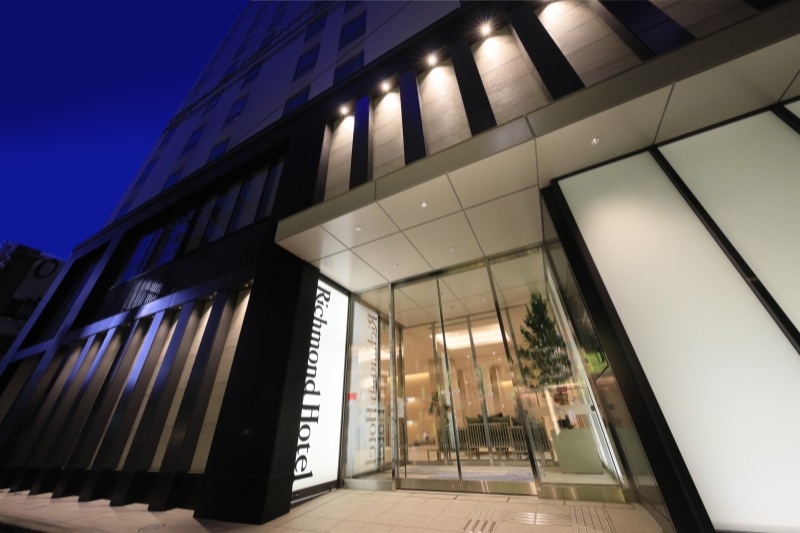 リッチモンドホテル盛岡駅前 — 盛岡駅前 · 189室のビジネスホテル外観