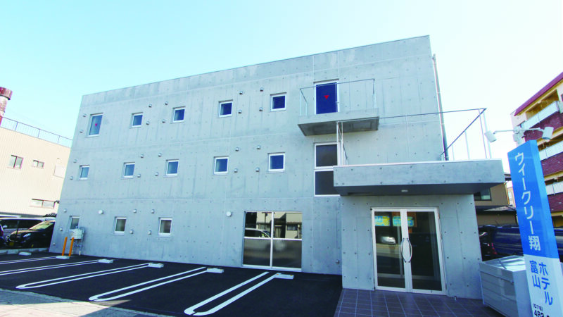 ウィークリー翔ホテル富山 新館 — 富山市館出町 · 富山地方鉄道稲荷町駅徒歩5分の長期滞在型ビジネスホテル外観
