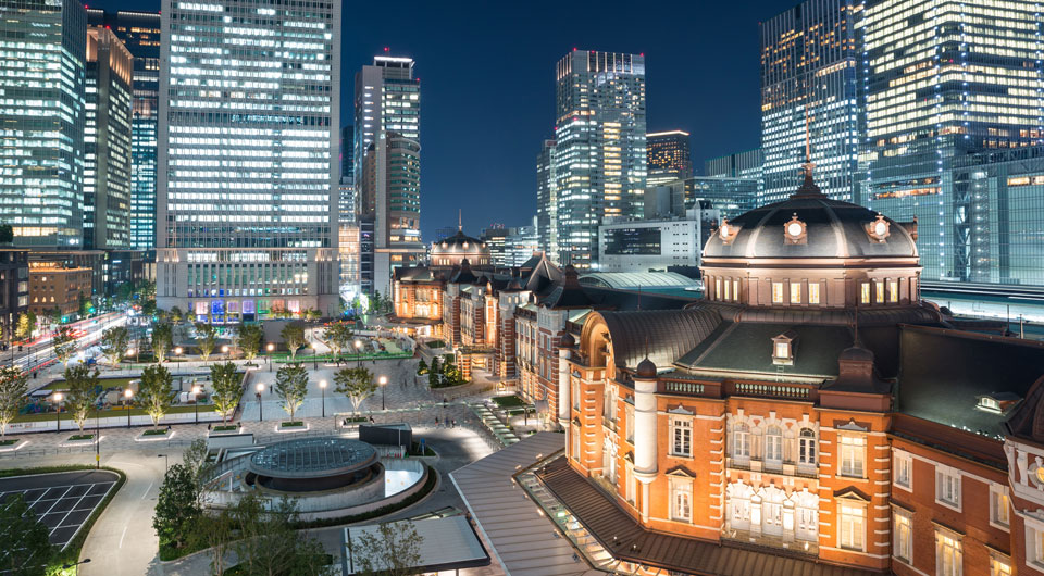 レム東京京橋 — 東京・京橋 · 2019年開業、睡眠特化設計の宿泊主体型ホテル外観