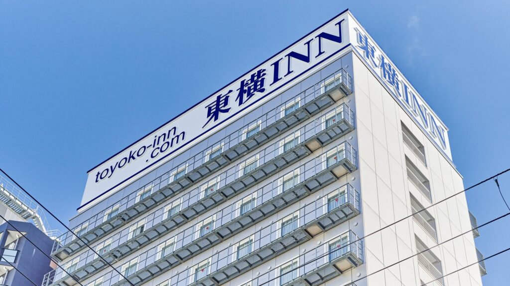 東横INN大阪本町2 — 大阪市中央区南久宝寺町 · 客室152室、堺筋本町駅徒歩5分の宿泊特化ホテル外観