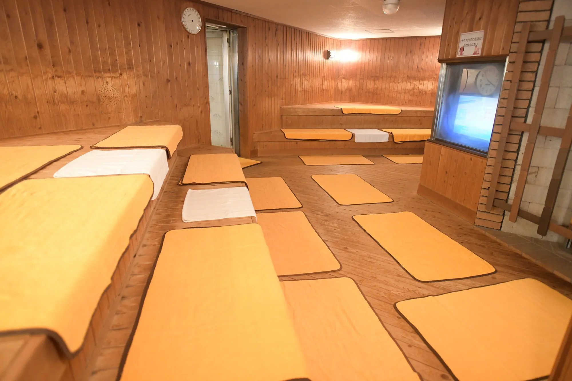 宮崎第一ホテル — 宮崎市橘通東 · 女性専用岩盤浴を備える館内設備