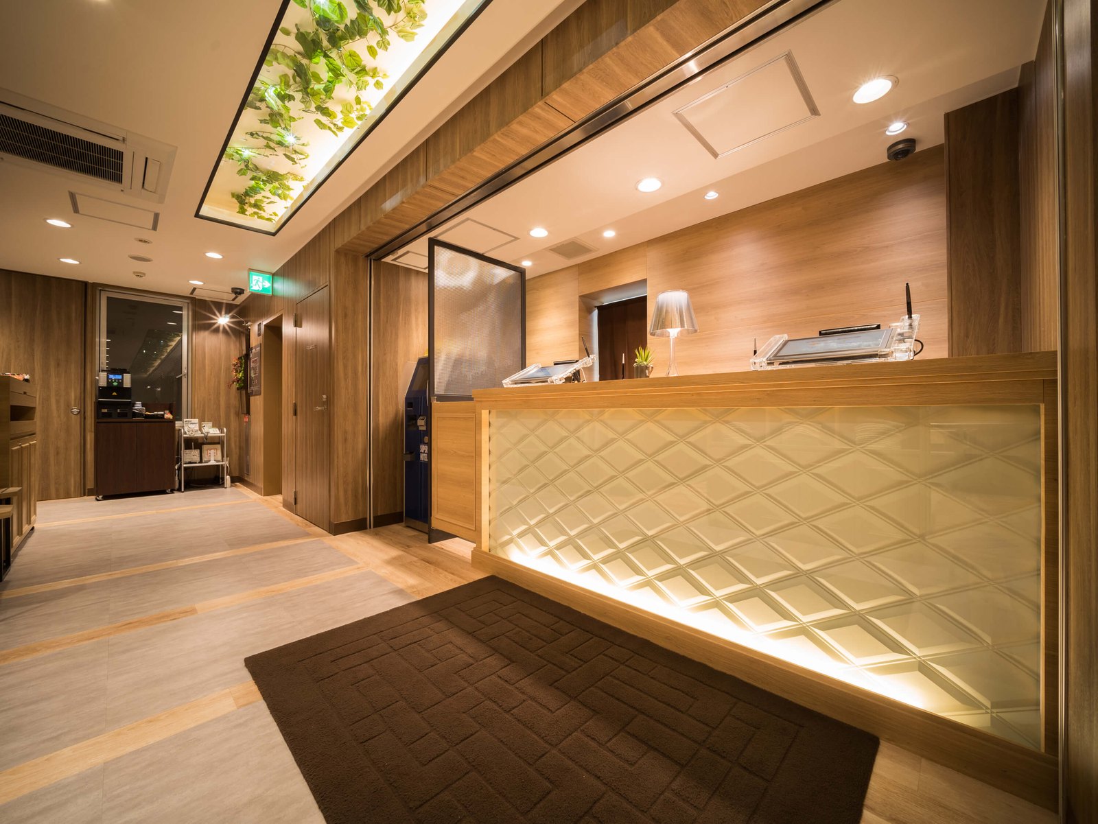 スーパーホテル八戸長横町 — 八戸市長横町 · 朝食無料と選べる枕、客室92室のビジネスホテル