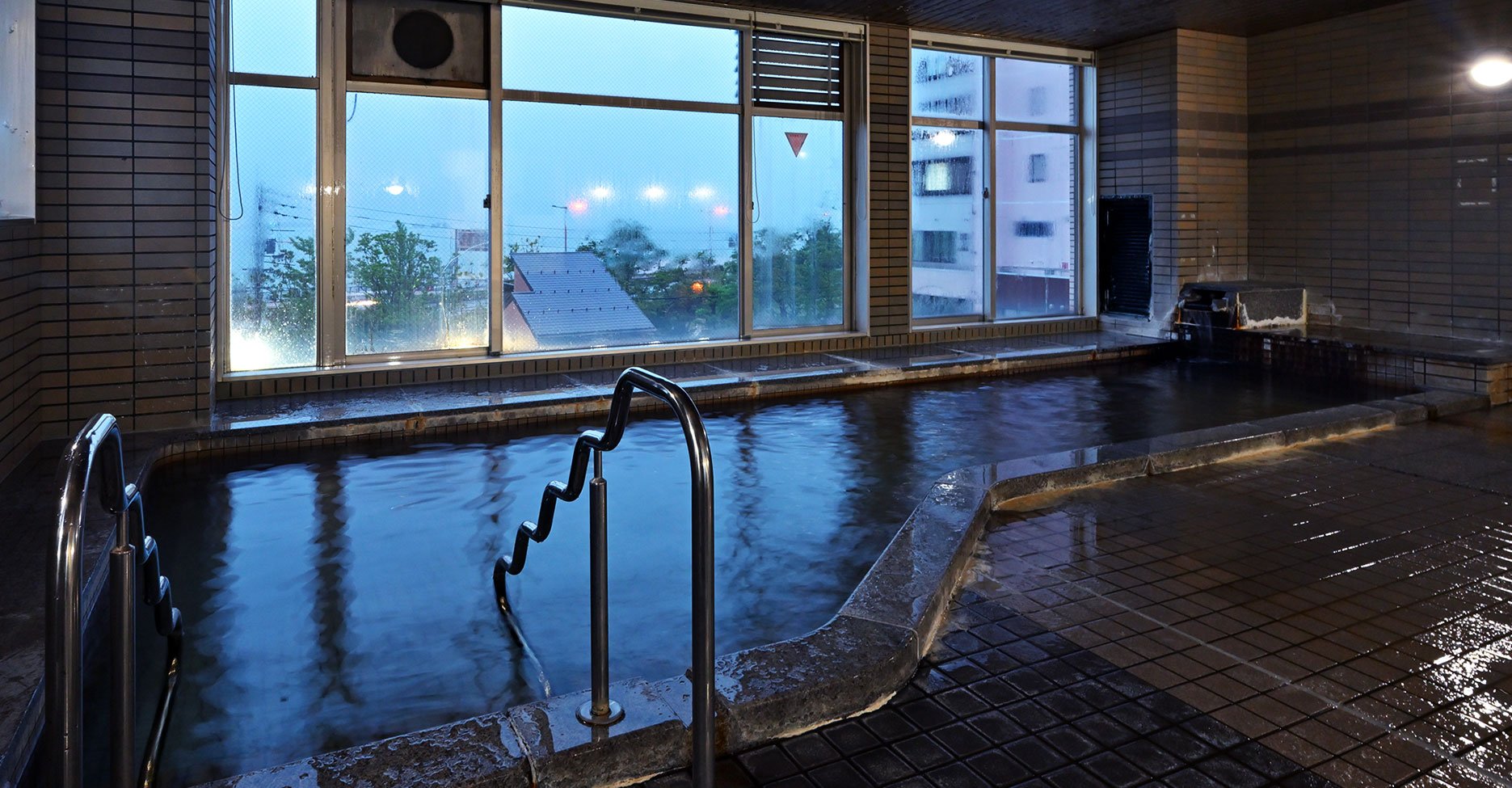 松江ニューアーバンホテル — 松江市・宍道湖畔 · 松江駅至近の101室シティホテル