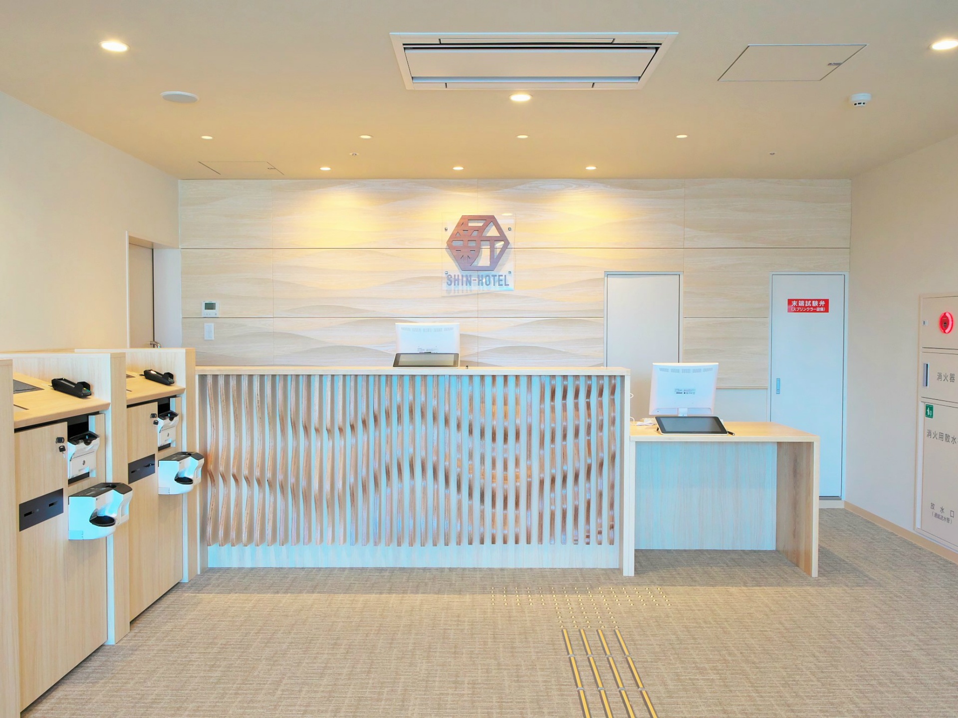 SHIN-HOTEL — 諫早市永昌東町 · JR諫早駅直結iisa4階、2021年開業のビジネスホテル