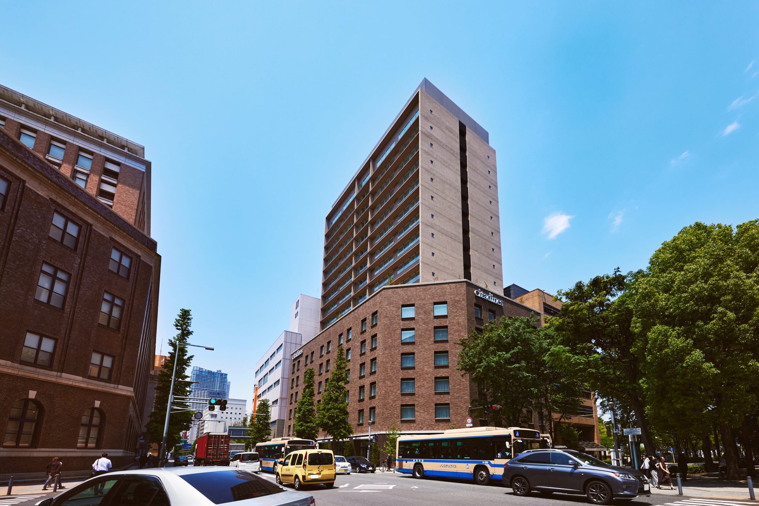 シタディーンハーバーフロント横浜 — 横浜市中区日本大通り · 2023年6月開業、242室のサービスアパートメント型ホテル外観