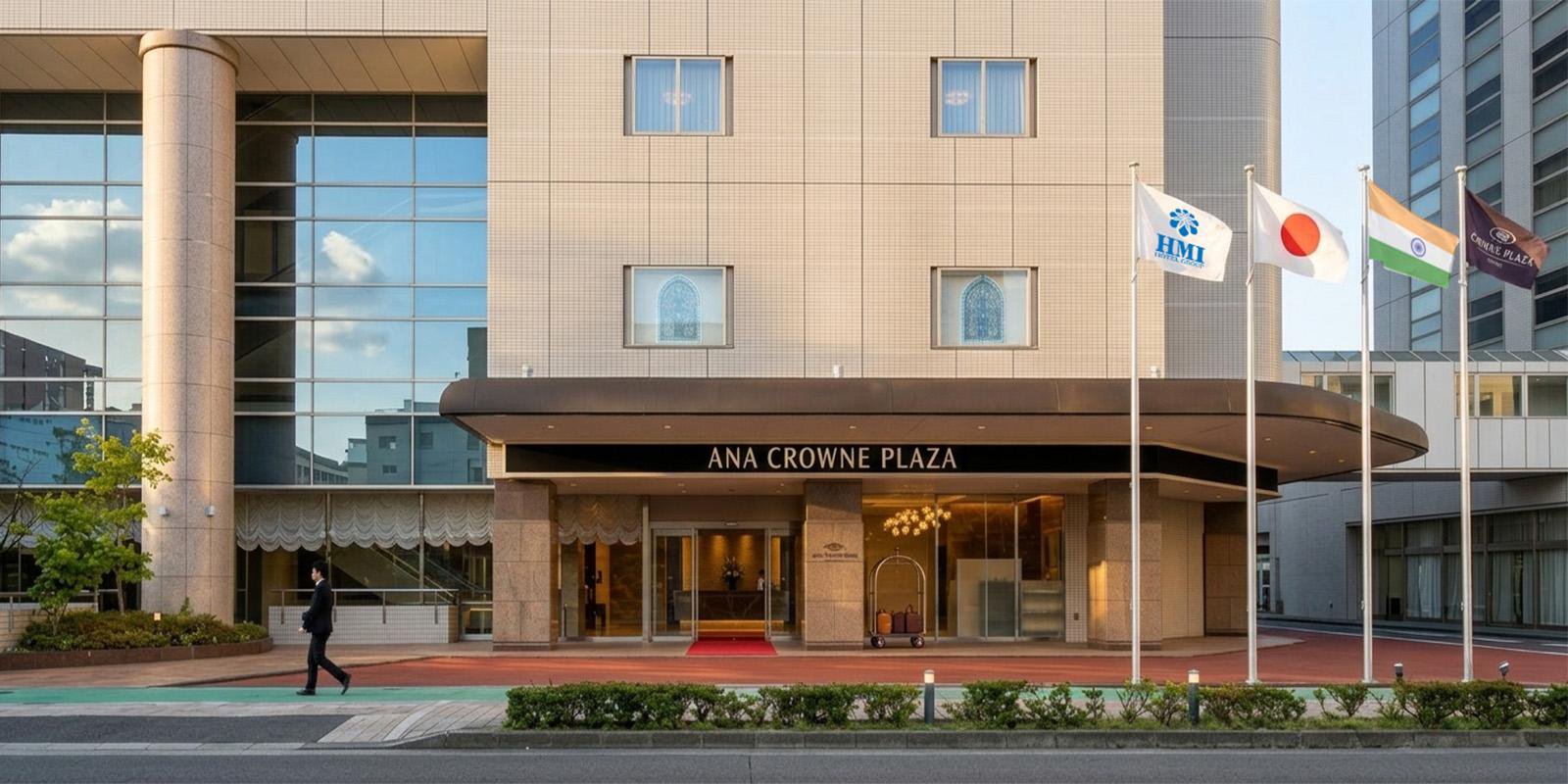 ANAクラウンプラザホテル浜松 — 浜松市中央区板屋町 · 2026年7月1日開業、客室192室の正面玄関と外観