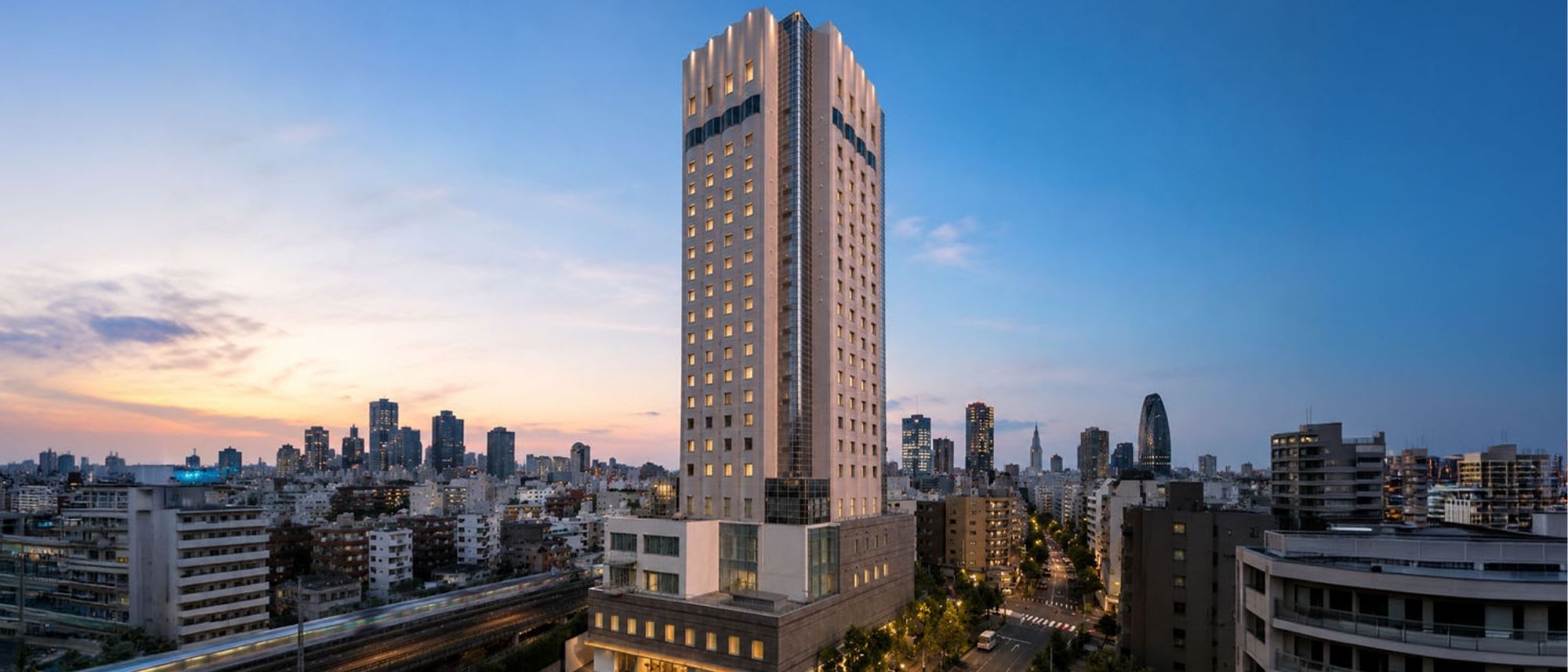シタディーンノース新宿東京 — 新宿区百人町・JR大久保駅徒歩約3分 · 1992年竣工の地上22階建て複合ビルを転換した179室の滞在拠点